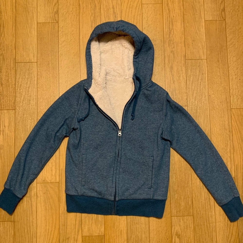 Uniqlo sz Small Faux Fur Lined Hoodie